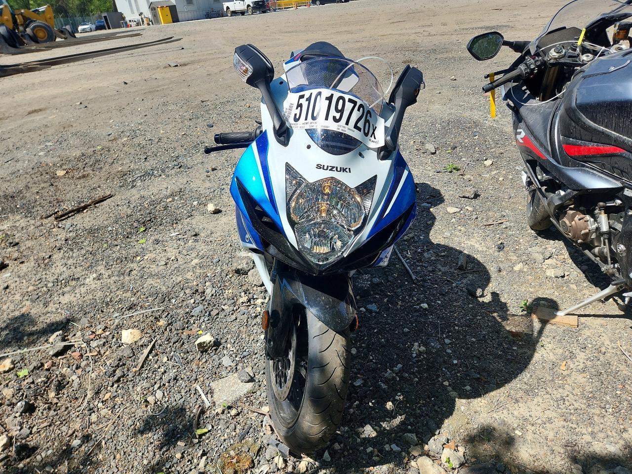 2025 Suzuki Gsx-R600 - Фото 2