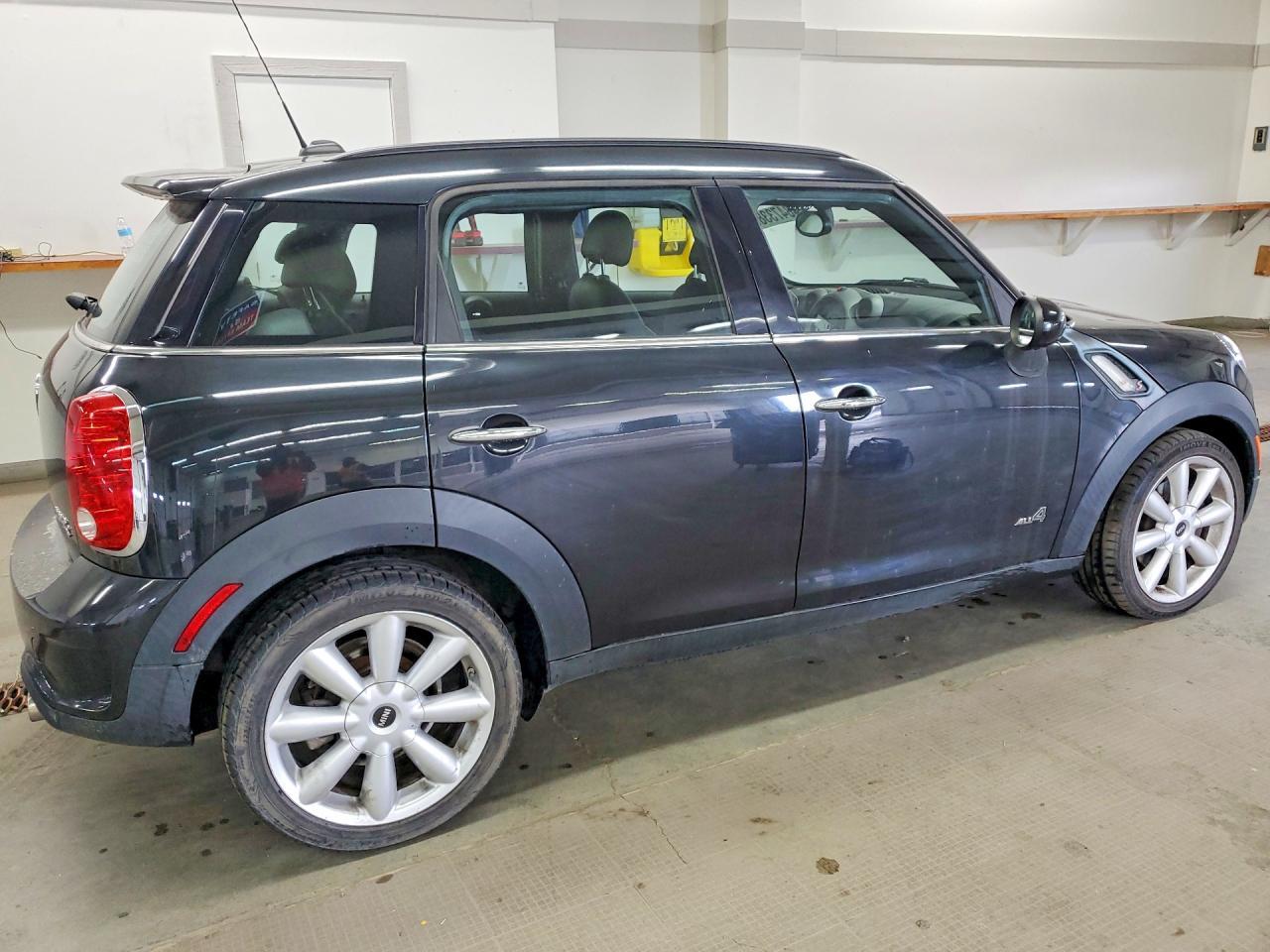 2011 Mini Cooper S Countryman - Image 3