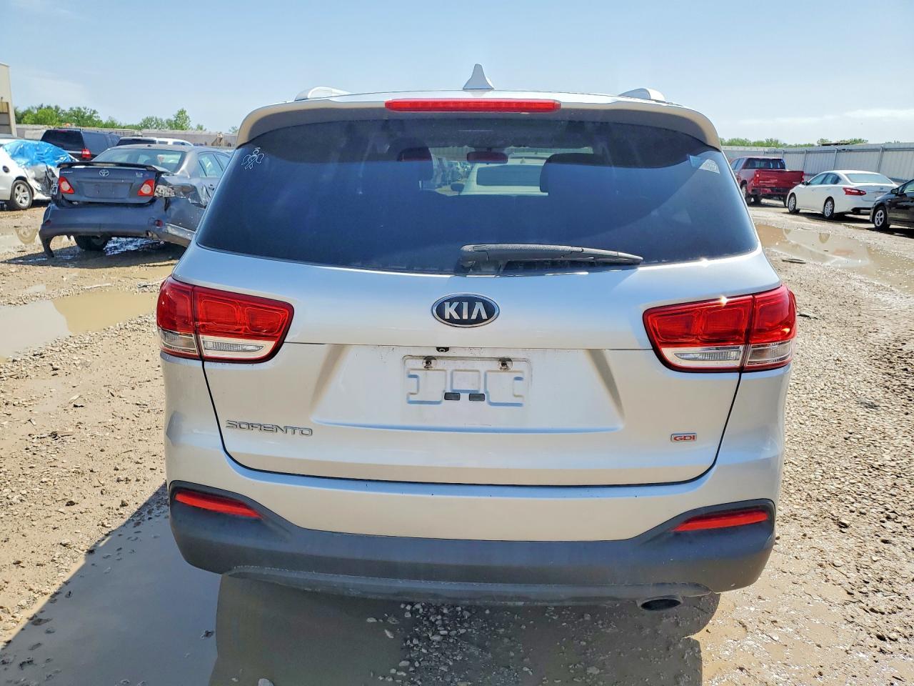 2018 Kia Sorento Lx - Фото 6
