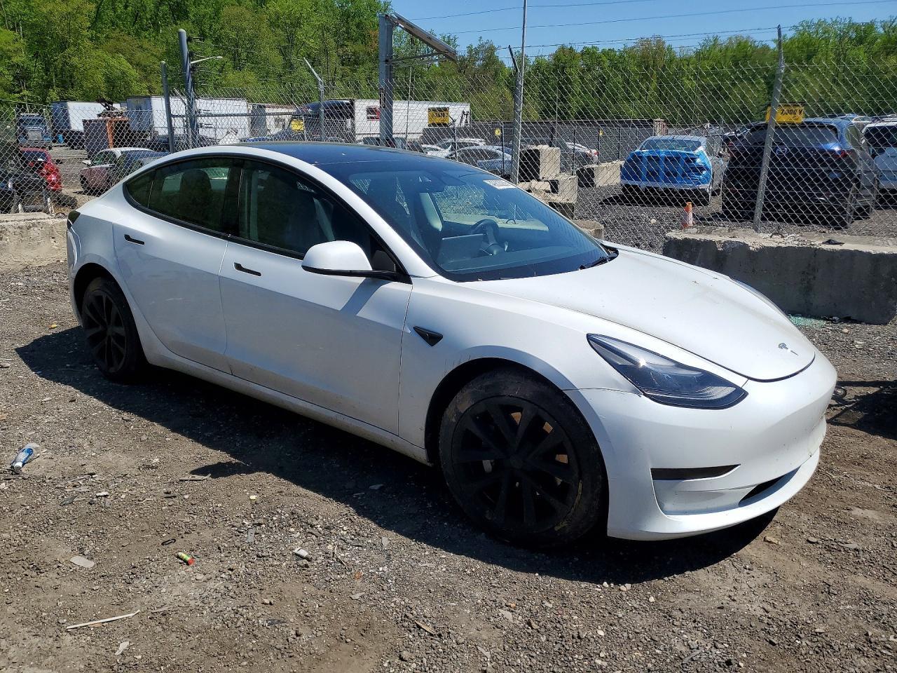 2023 Tesla 3 - Фото 4
