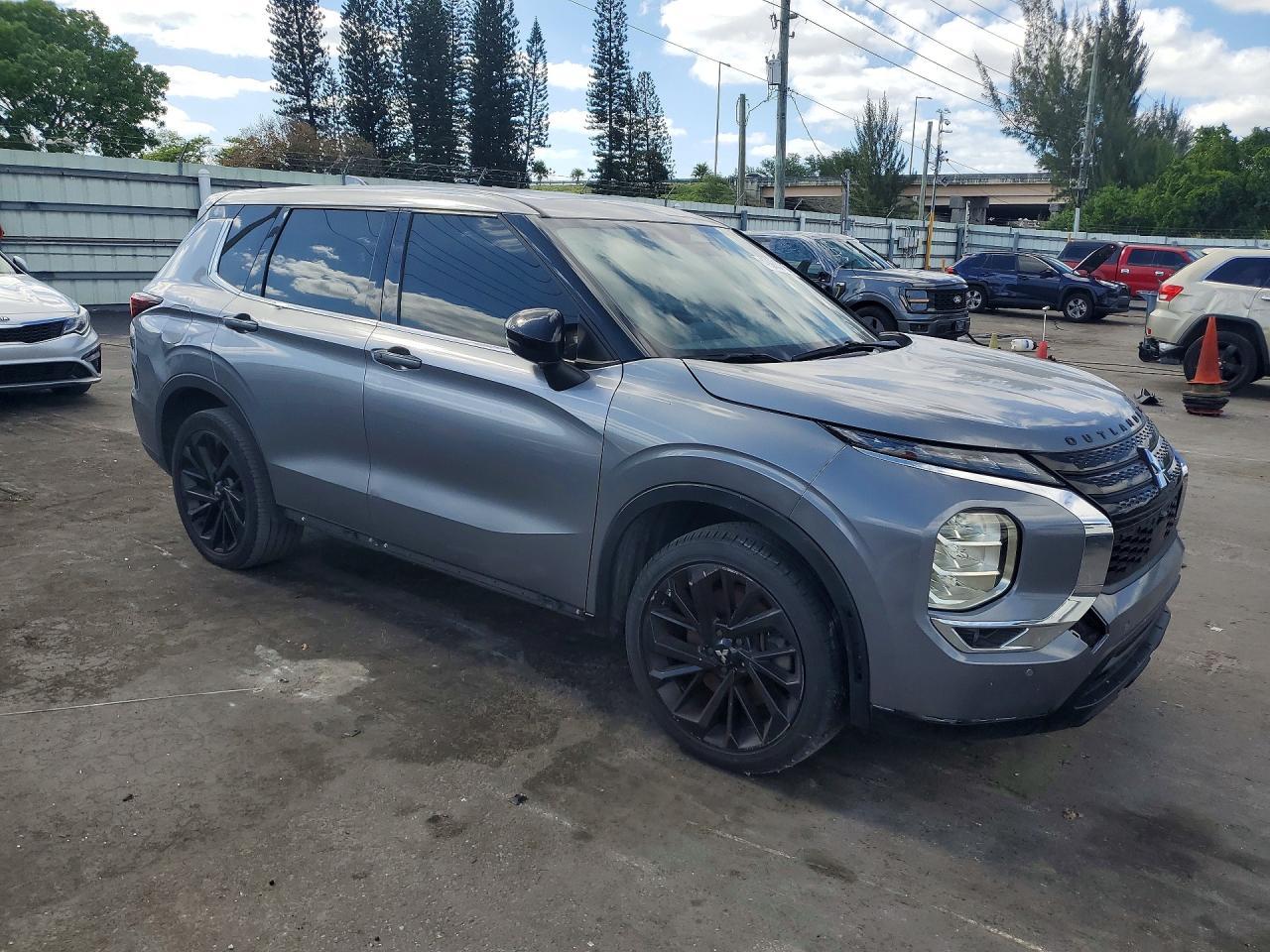 2022 Mitsubishi Outlander Se - Фото 4