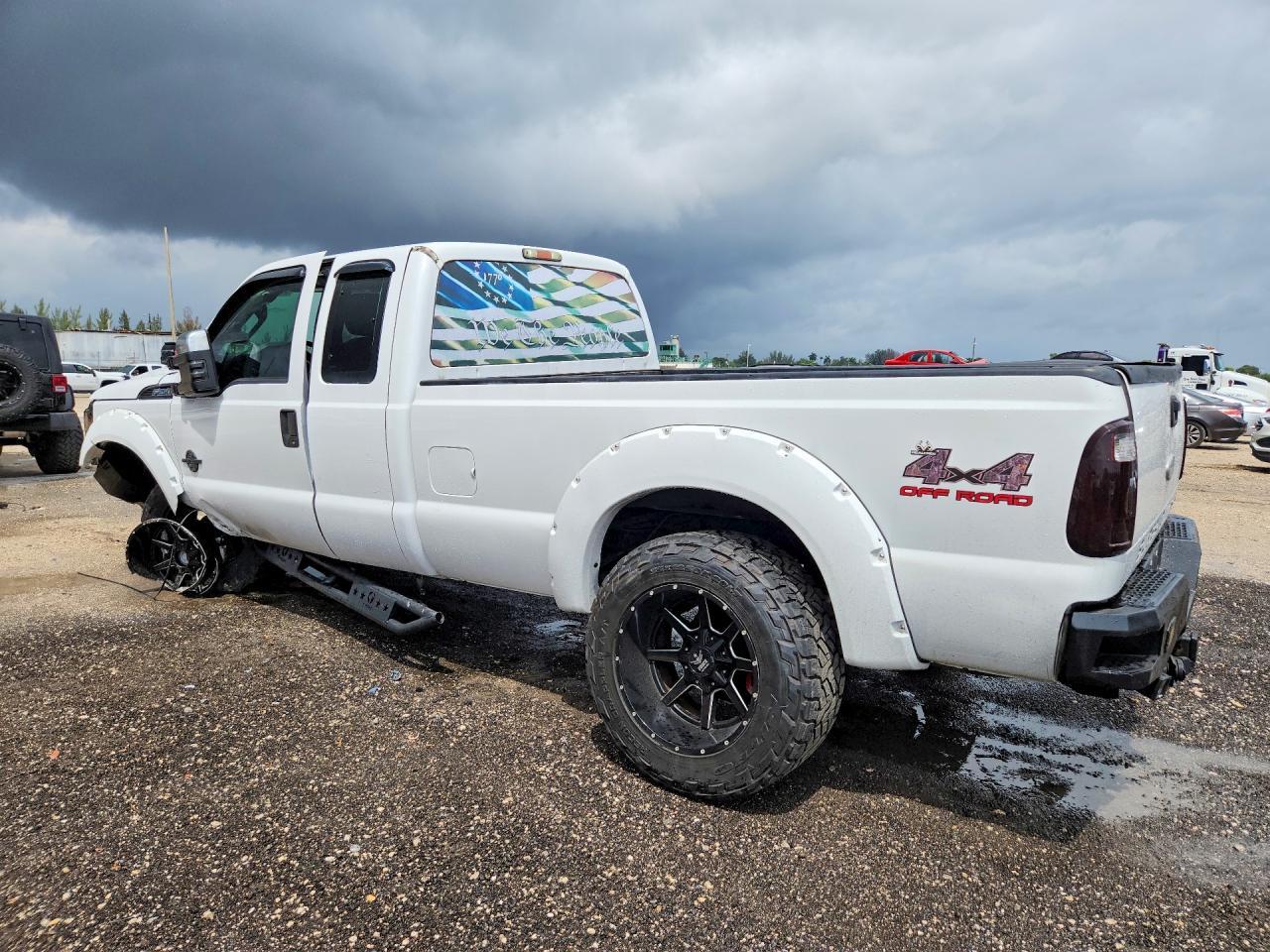 2012 Ford F250 Super Duty - Image 2