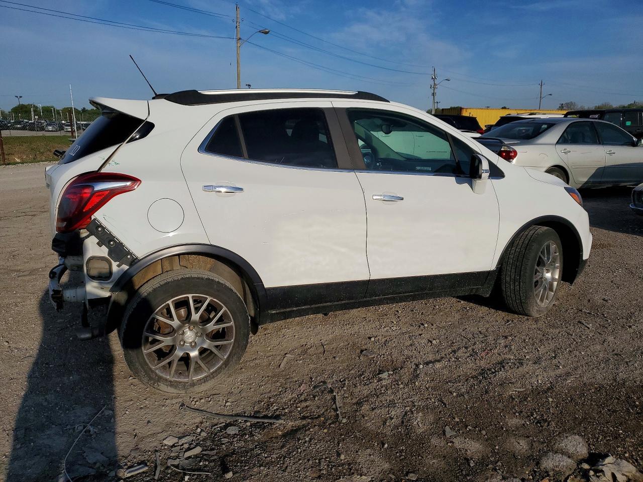 2017 Buick Encore Sport Touring - Фото 3