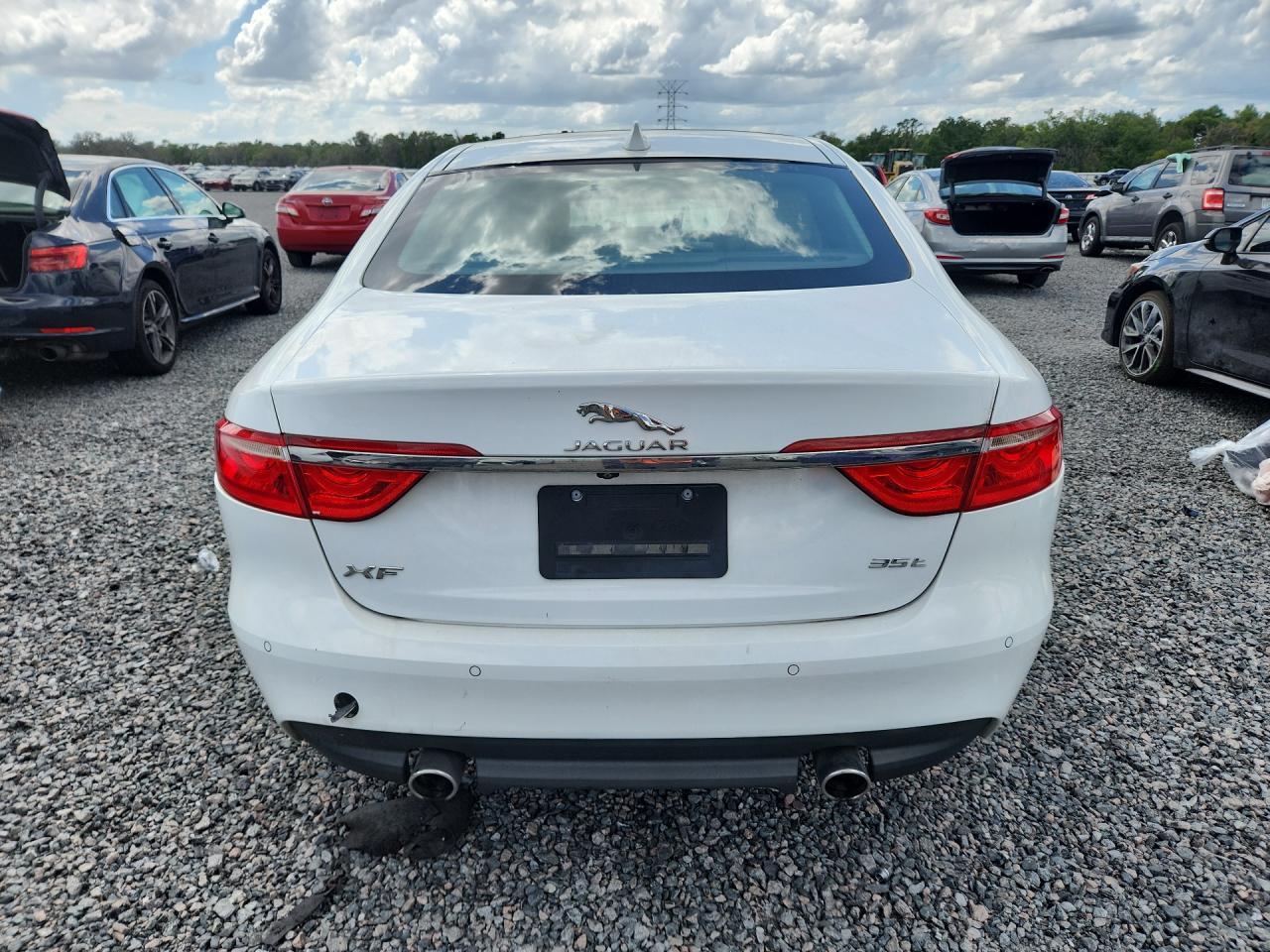 2016 Jaguar Xf Premium - Фото 6