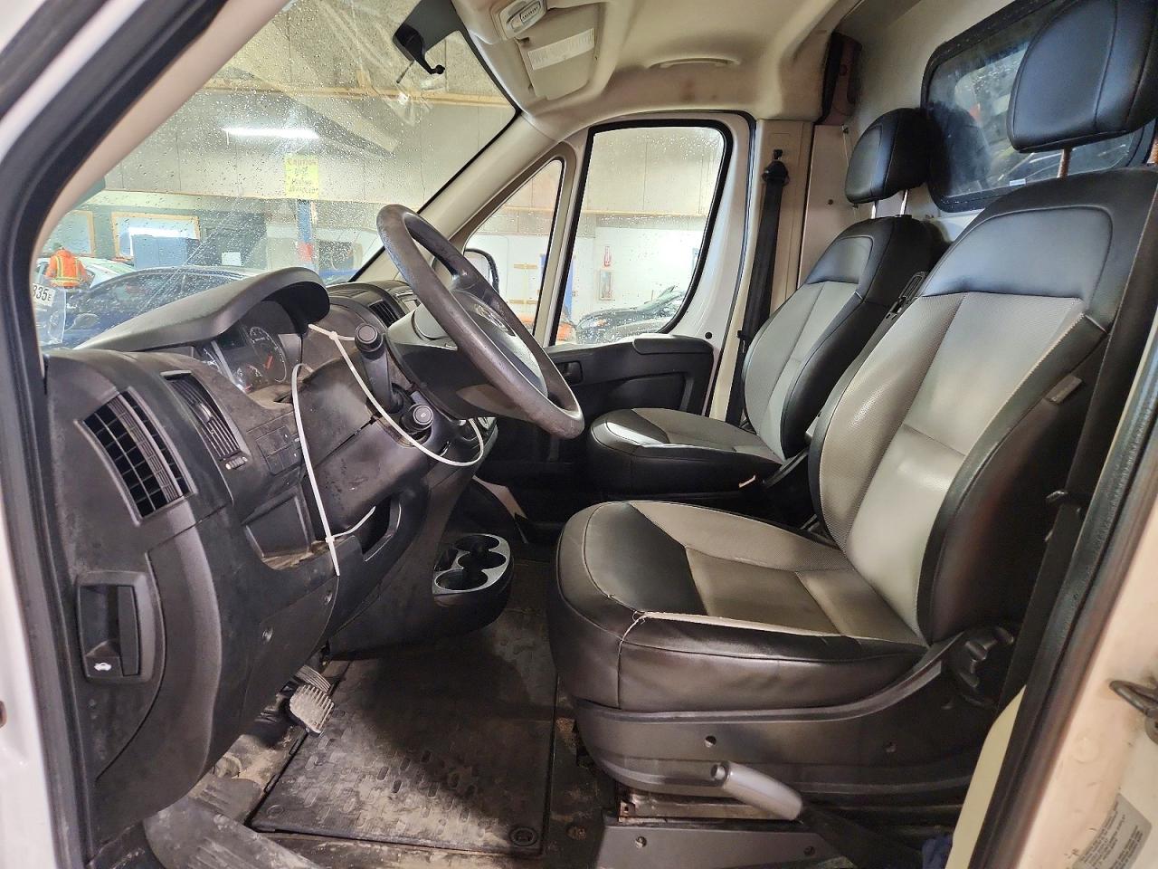 2017 Ram Promaster 2500 Delivery Van - Фото 7