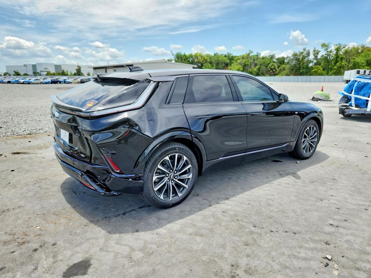 2024 Cadillac Lyriq Sport - Фото 3