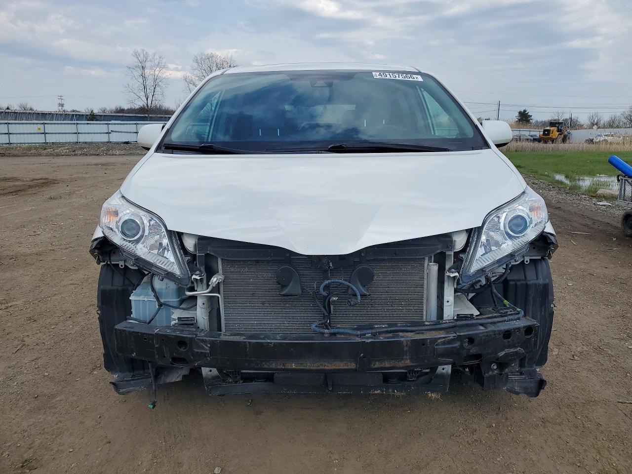 2019 Toyota Sienna Xle 8-Passenger - Image 5