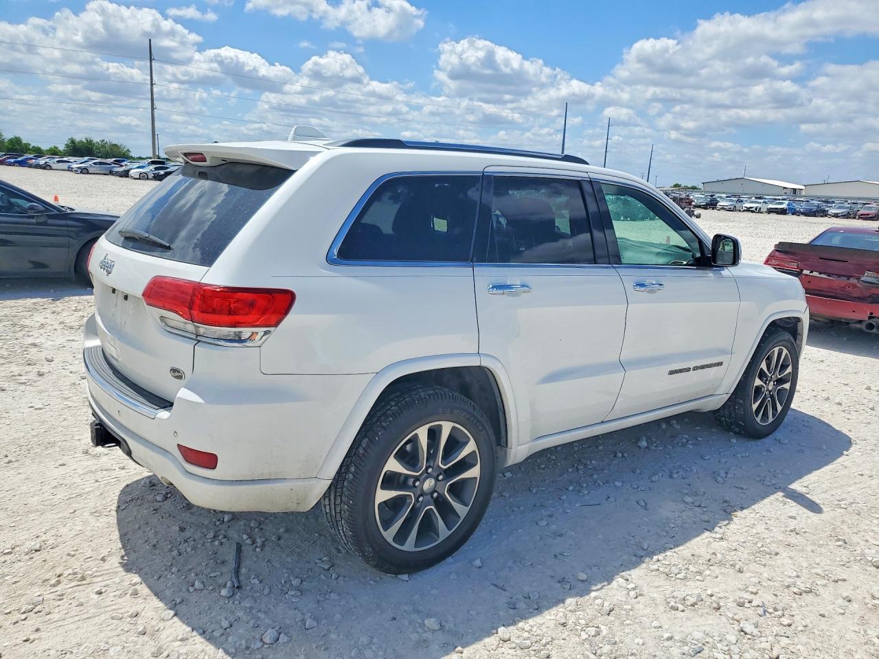 2017 Jeep Grand Cherokee Overland - Фото 3