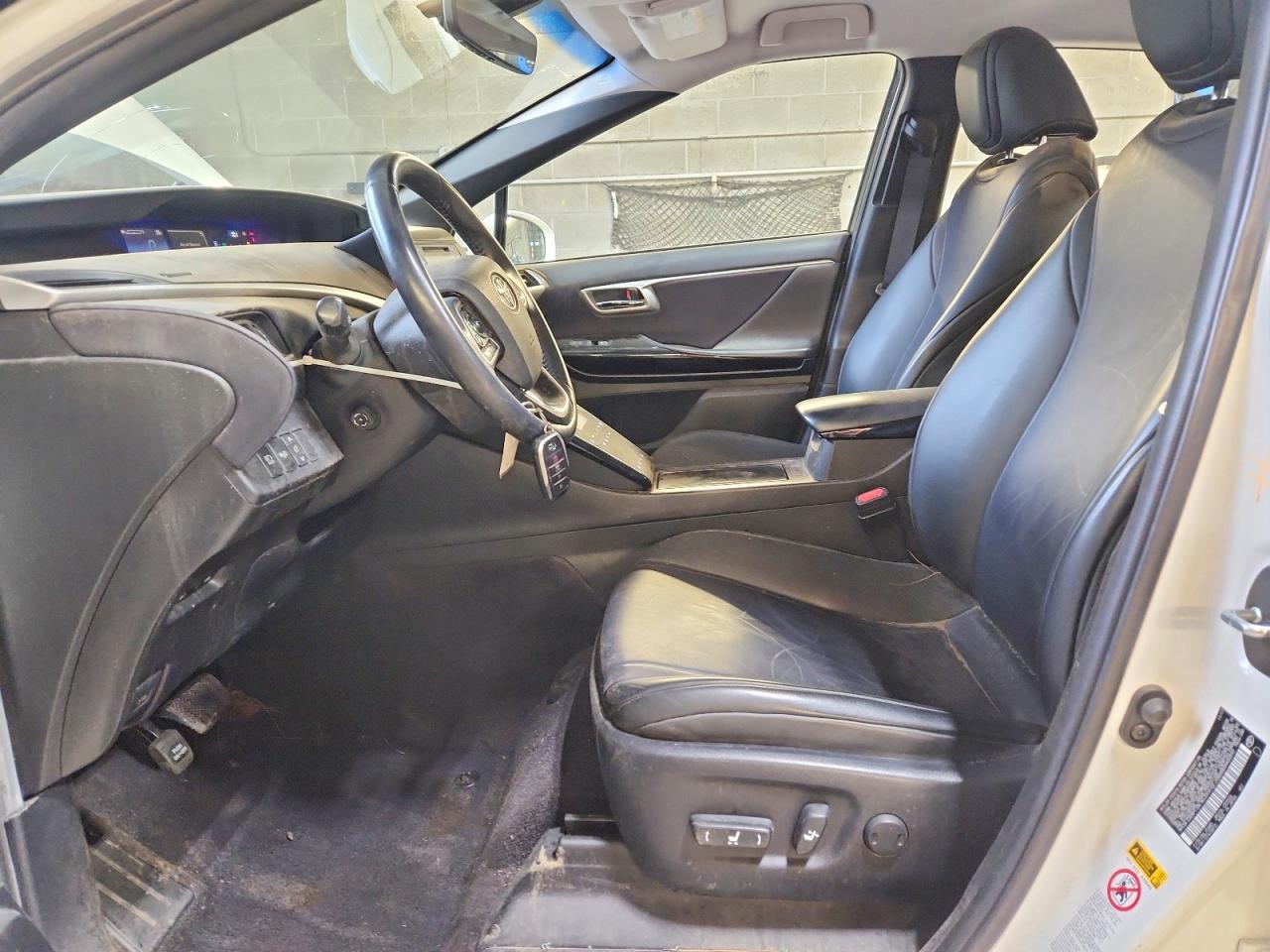 2017 Toyota Mirai Base - Image 7