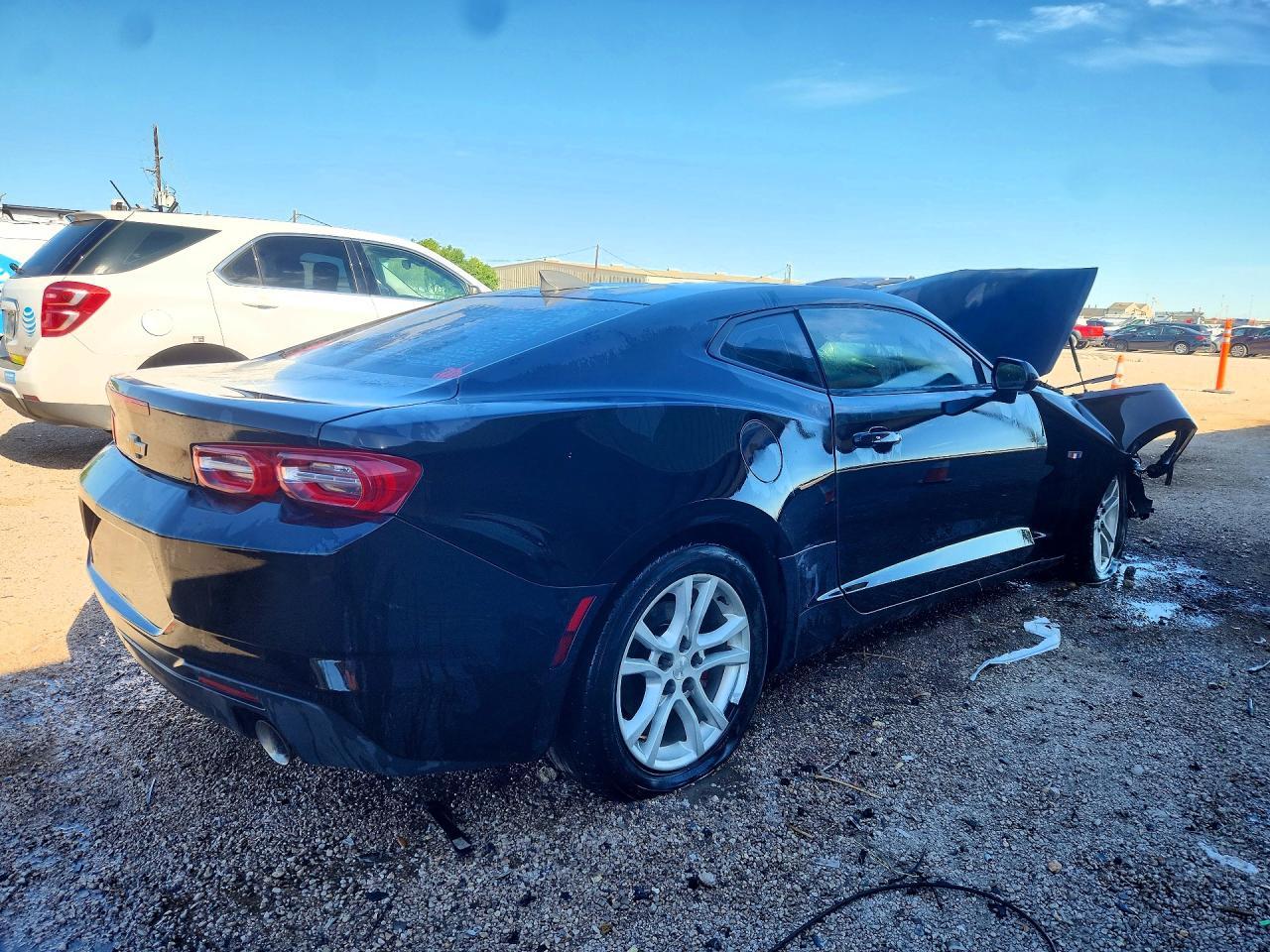 2020 Chevrolet Camaro Ls - Фото 3
