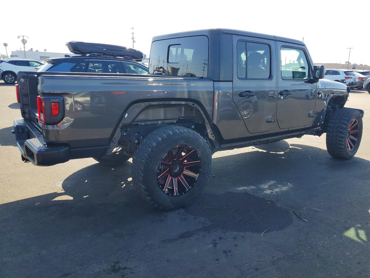 2021 Jeep Gladiator Sport - Image 3