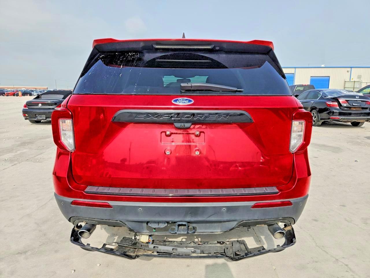 2024 Ford Explorer St-Line - Image 6