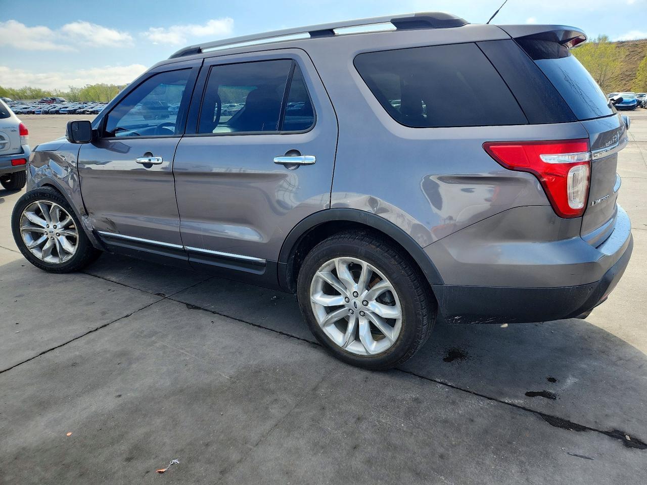 2013 Ford Explorer Limited - Image 2