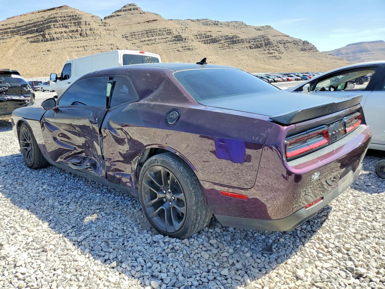 2021 Dodge Challenger R - Фото 2