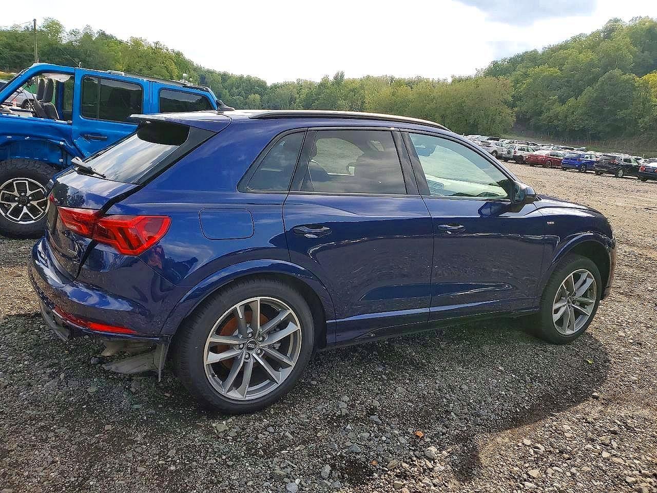 2025 Audi Q3 Premium S Line 45 - Фото 3