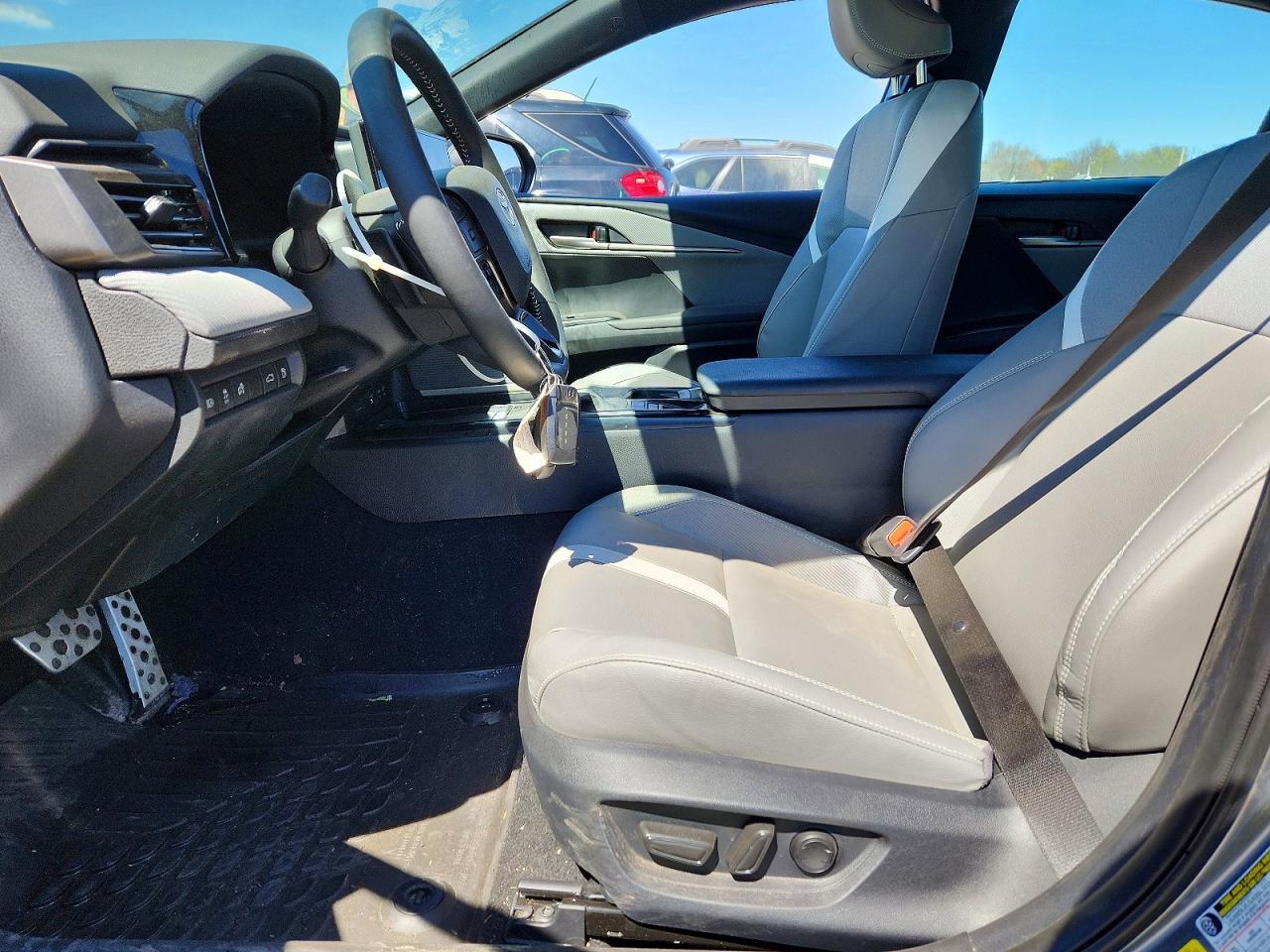 2025 Toyota Camry Se - Фото 7
