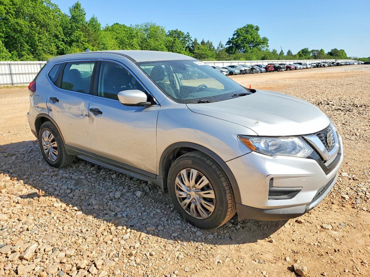 2019 Nissan Rogue S - Фото 4