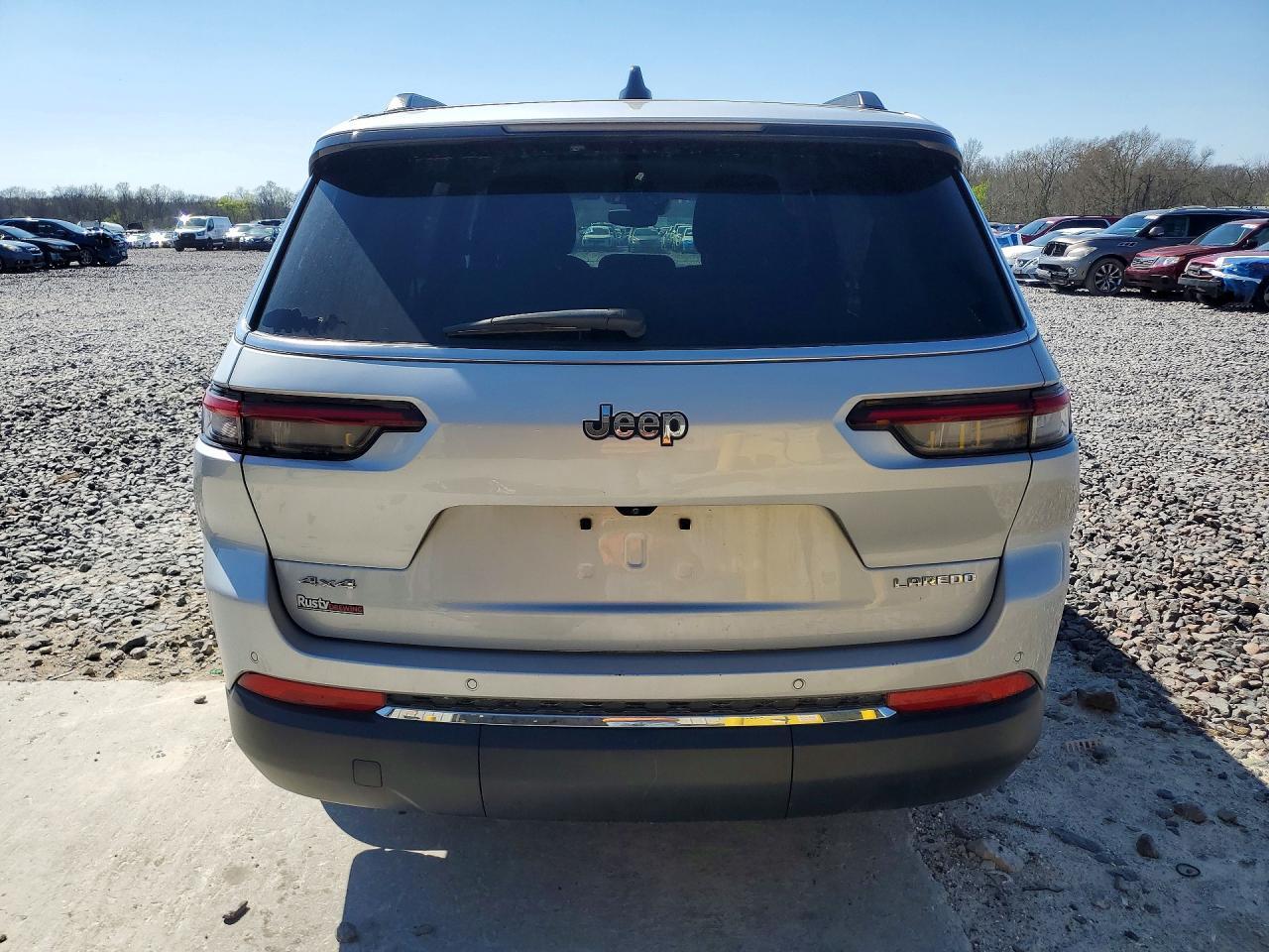 2023 Jeep Grand Cherokee L Laredo - Image 6