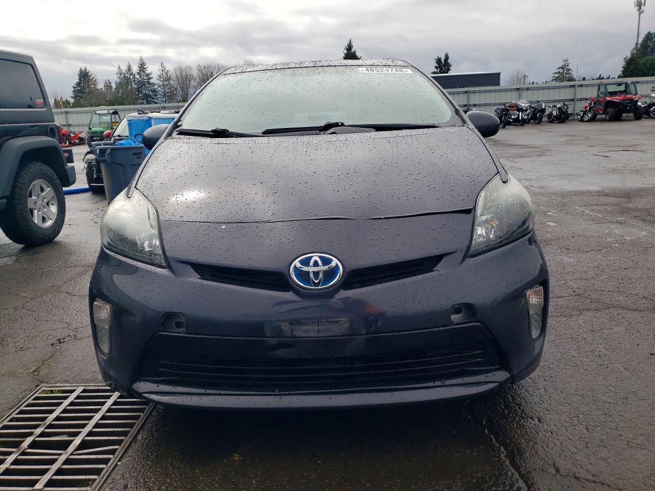 2013 Toyota Prius Two - Фото 5