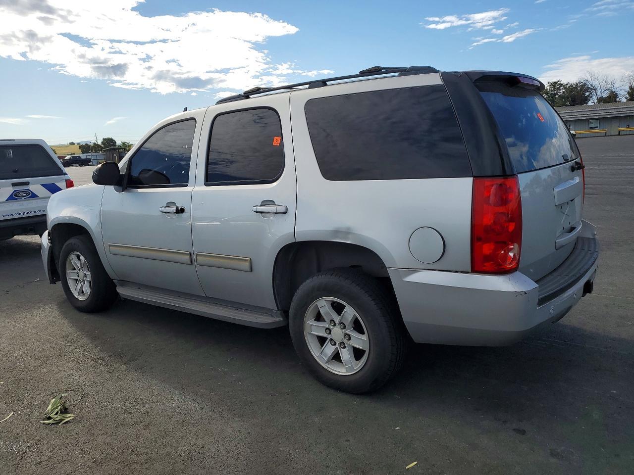 2011 GMC Yukon Slt - Фото 2