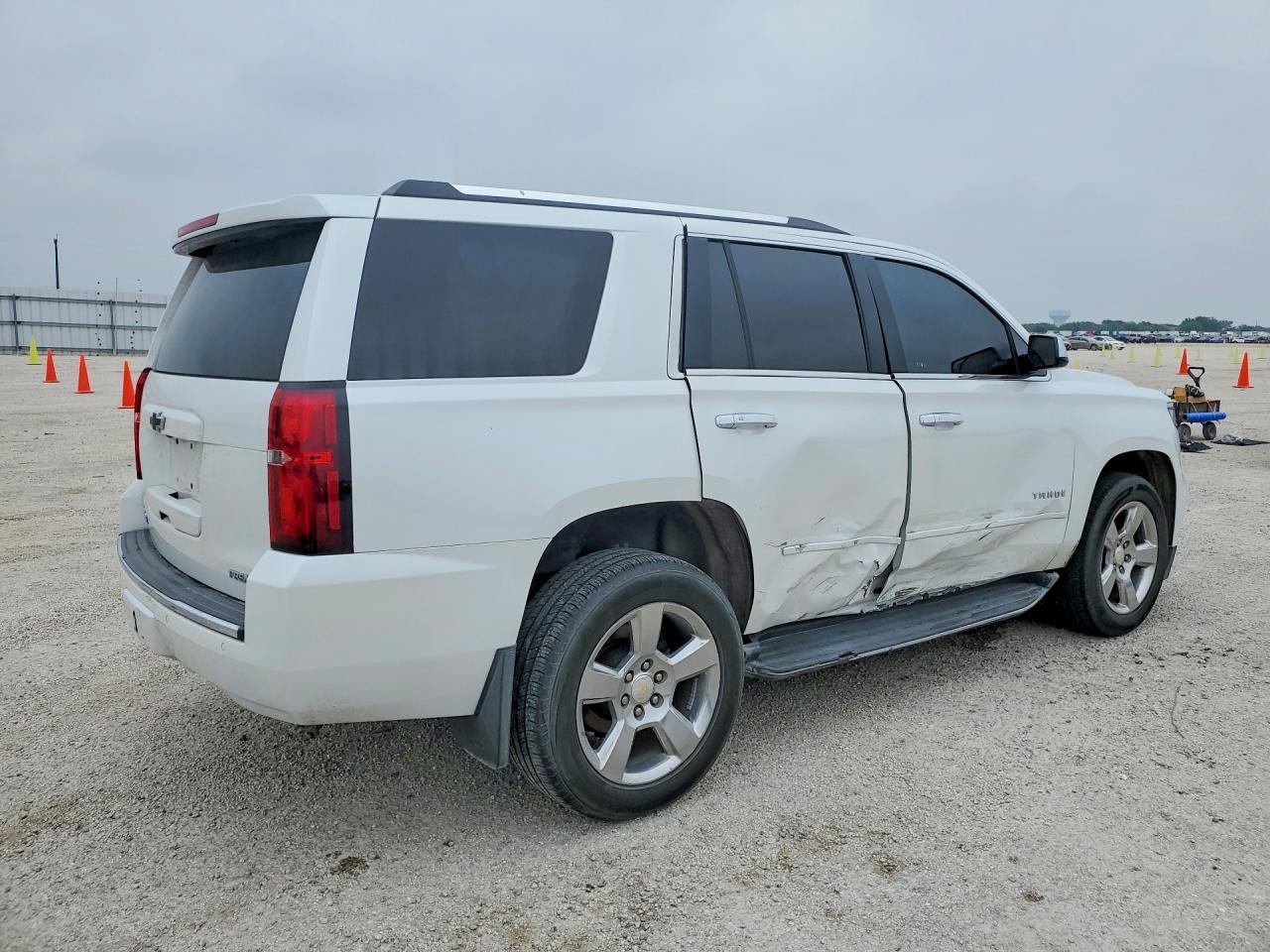 2019 Chevrolet Tahoe K1500 Premier - Фото 3