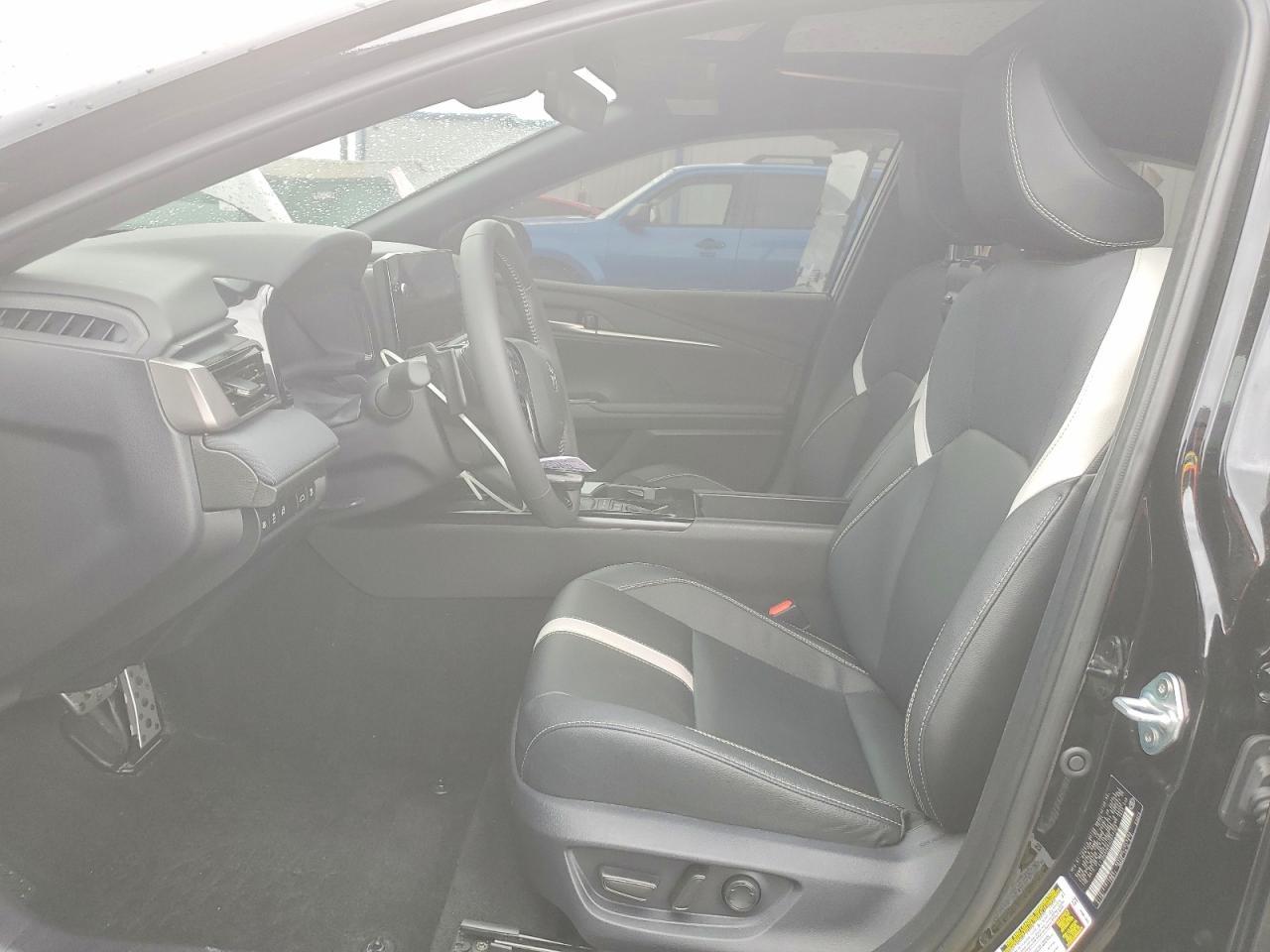 2025 Toyota Camry Se - Фото 7
