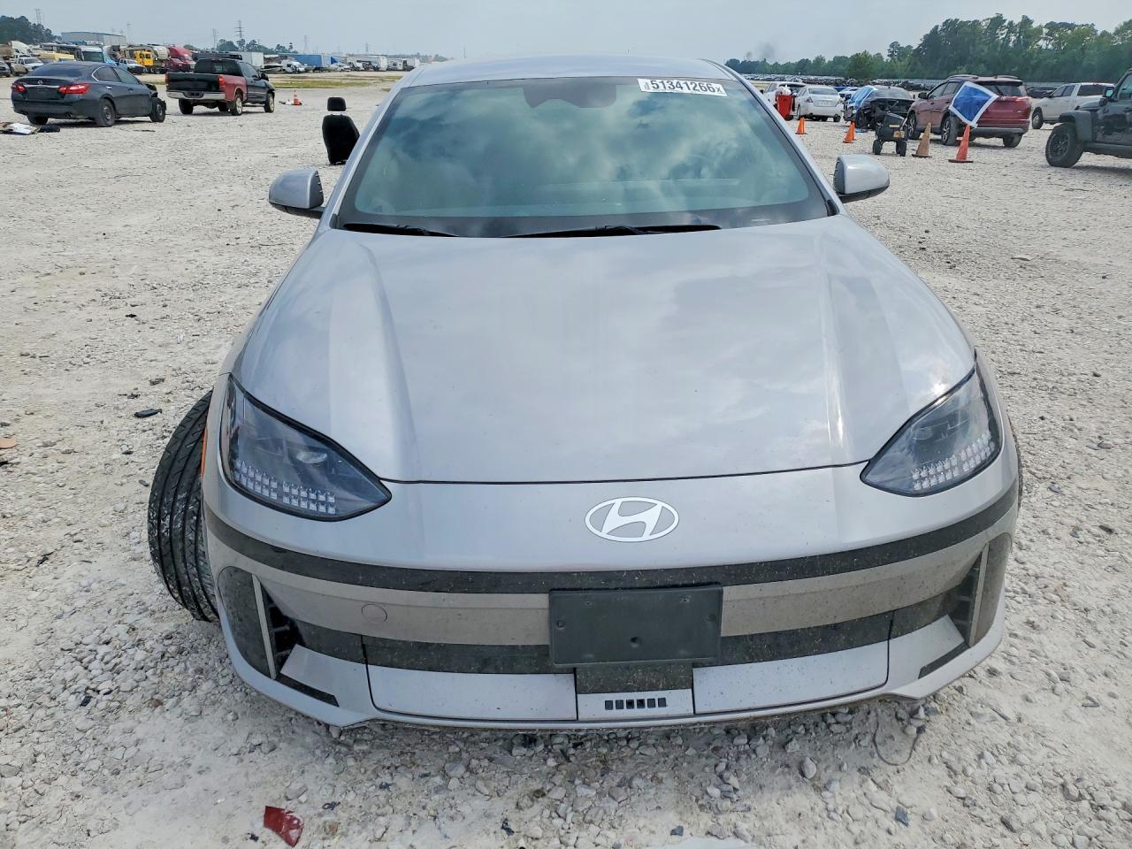 2024 Hyundai Ioniq 6 Sel - Image 5