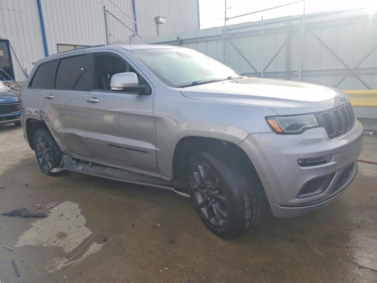 2020 Jeep Grand Cherokee Overland - Фото 4