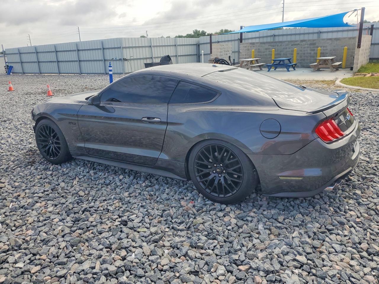 2019 Ford Mustang Gt - Фото 2