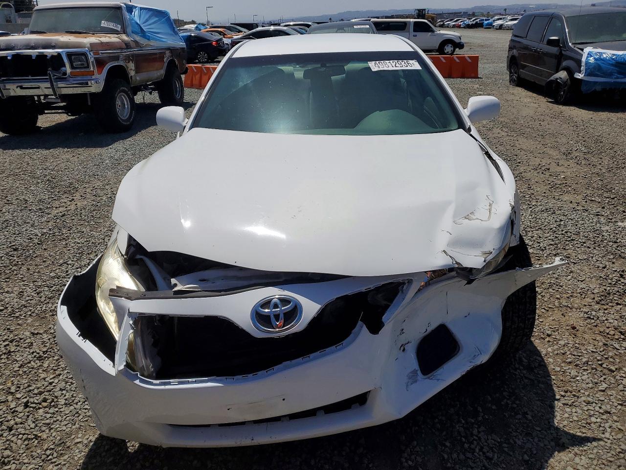 2011 Toyota Camry - Image 5