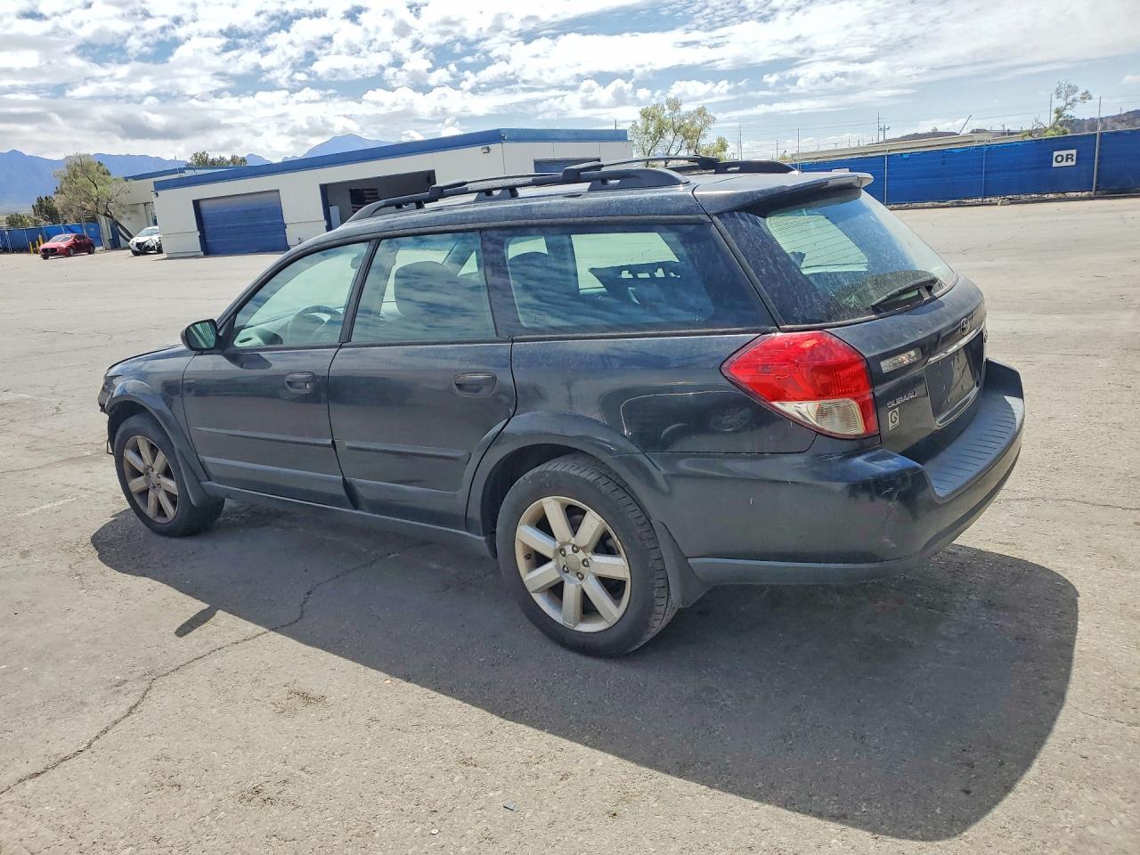 2008 Subaru Outback 2.5I - Image 2