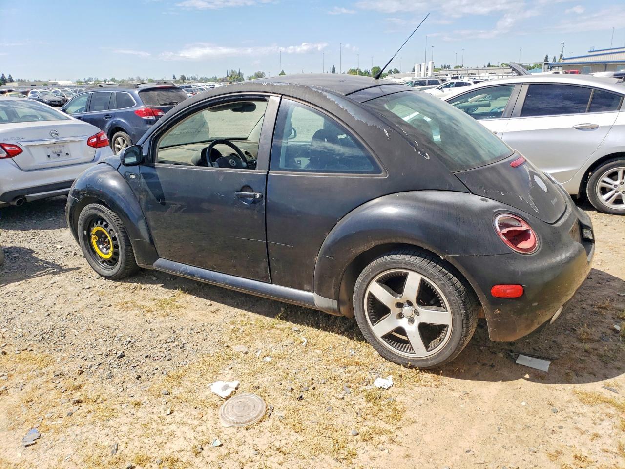 2002 Volkswagen New Beetle Gls Sport - Фото 2