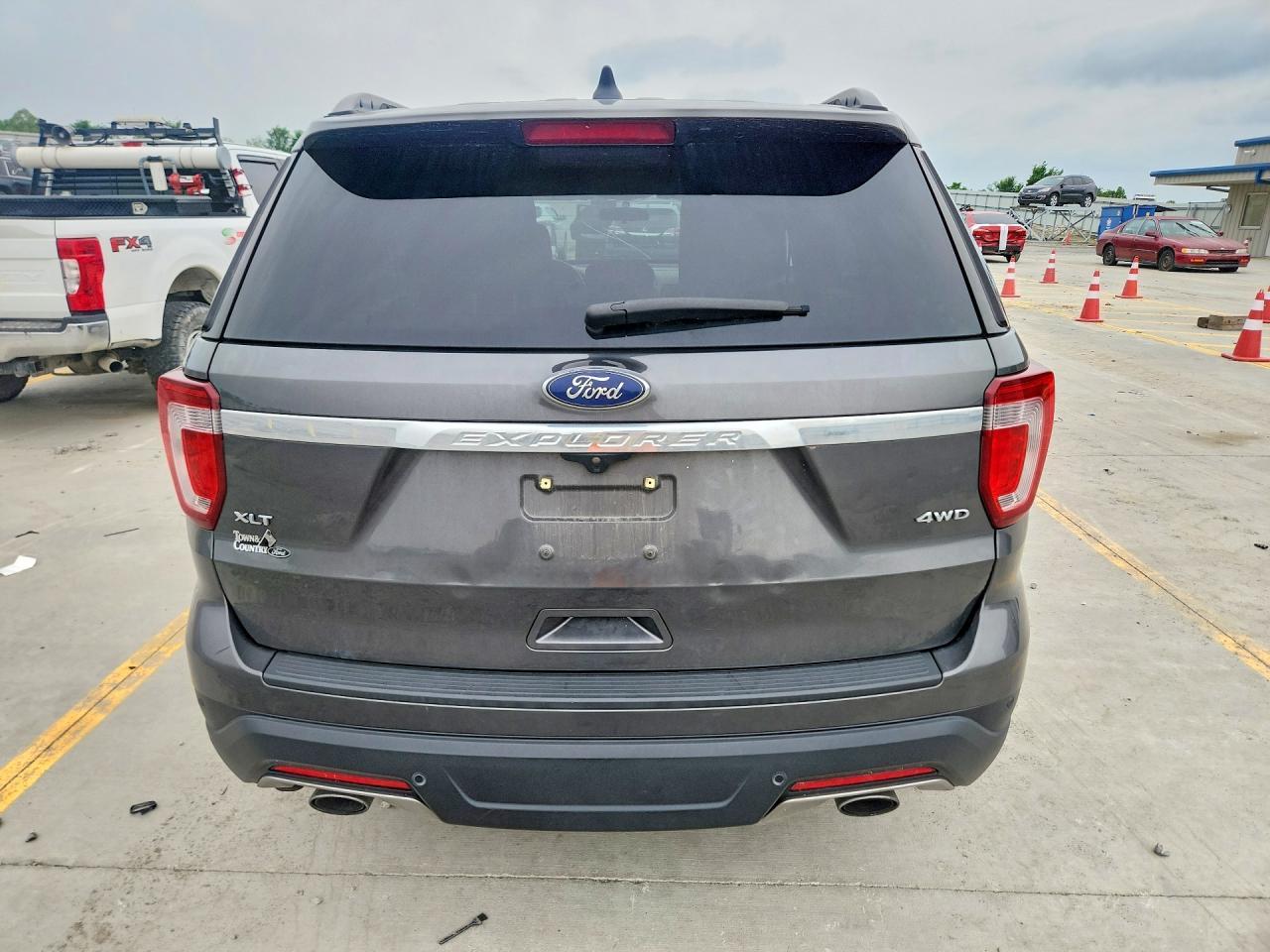 2018 Ford Explorer Xlt - Фото 6