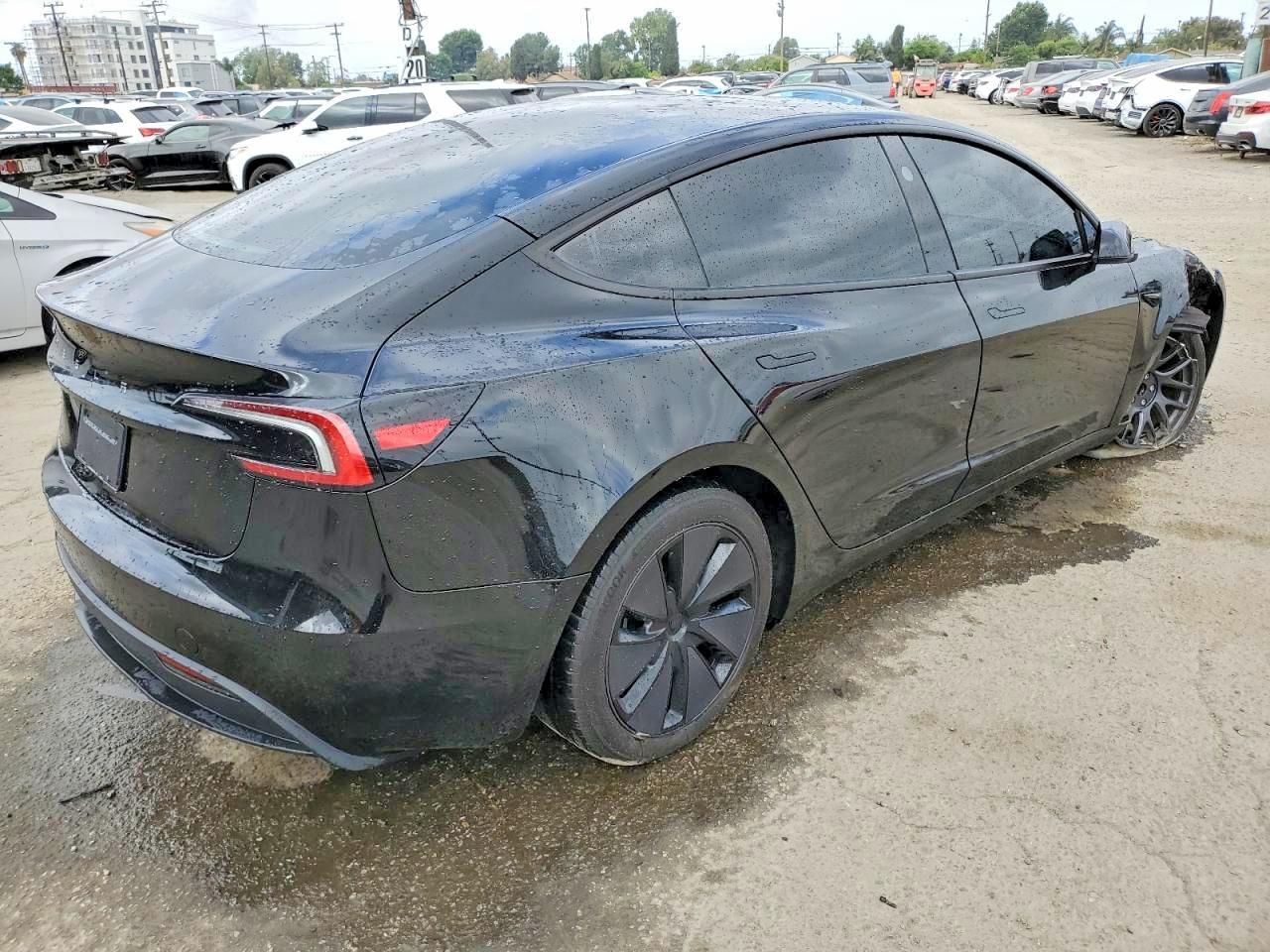 2024 Tesla Model 3 - Фото 3