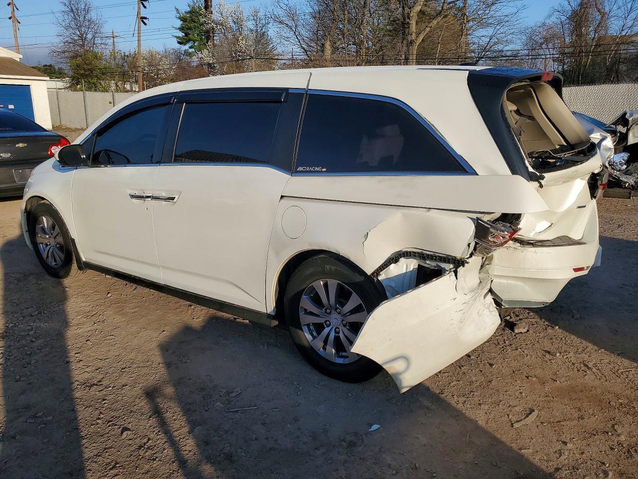 2014 Honda Odyssey Exl - Image 2