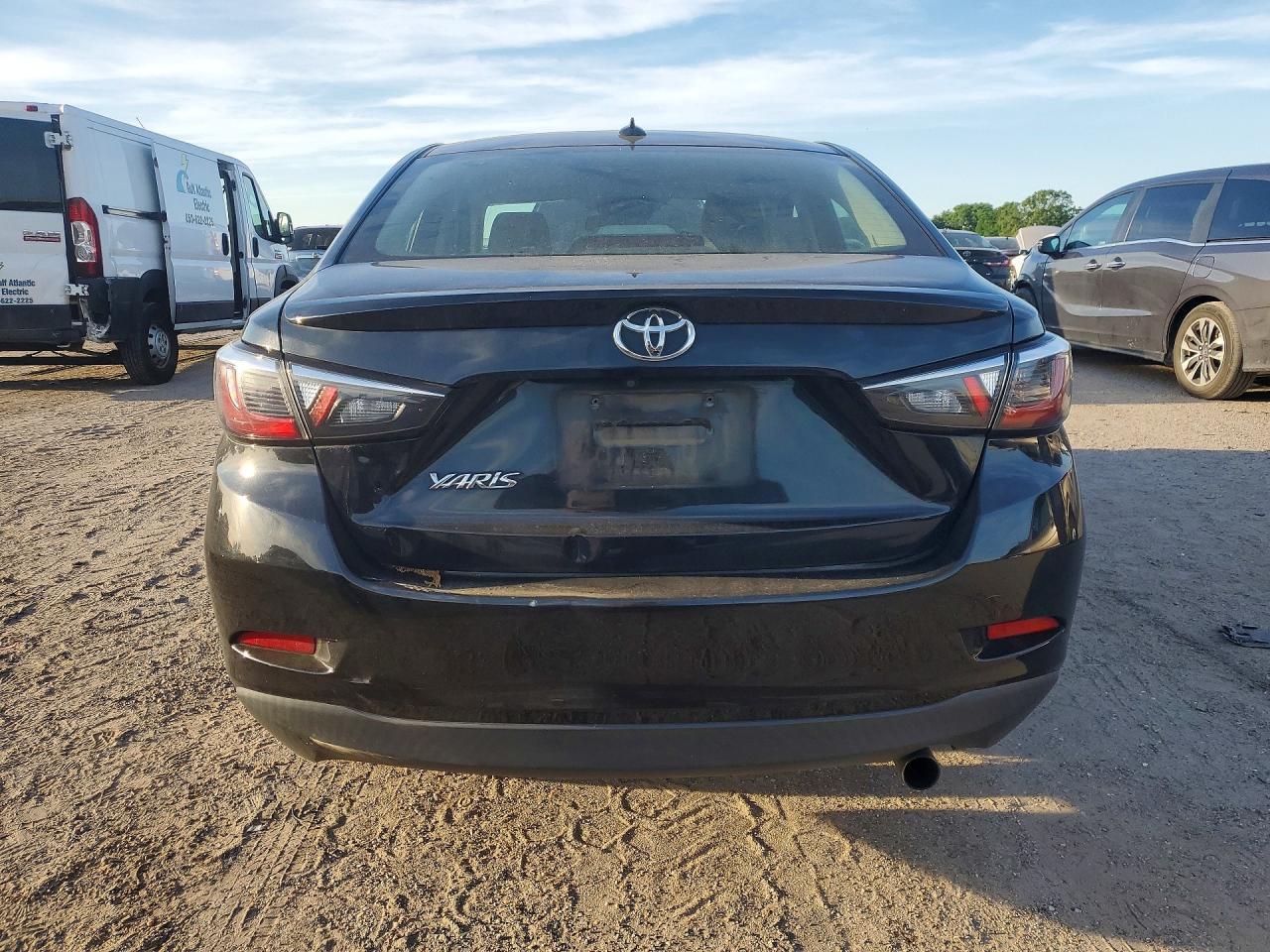 2019 Toyota Yaris Le - Фото 6