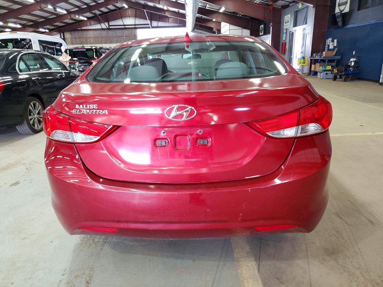 2013 Hyundai Elantra Gls - Фото 6