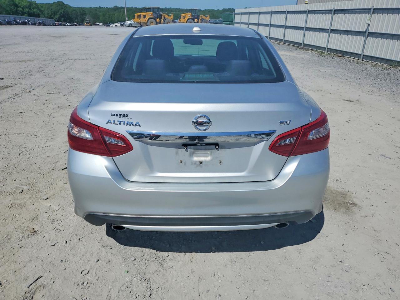 2018 Nissan Altima 2.5 Sv - Image 6