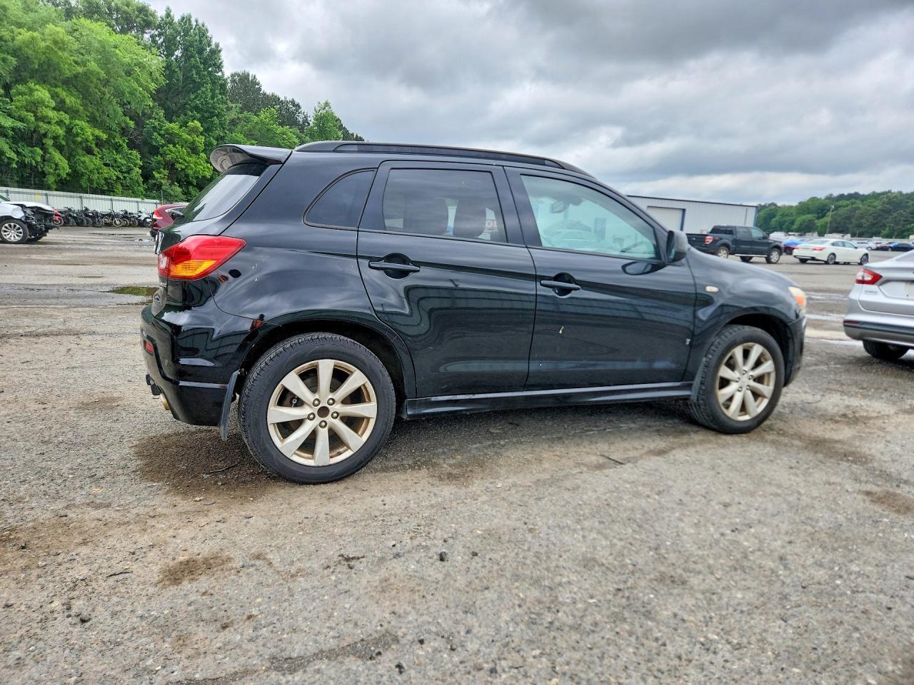 2012 Mitsubishi Outlander Sport Se - Image 3