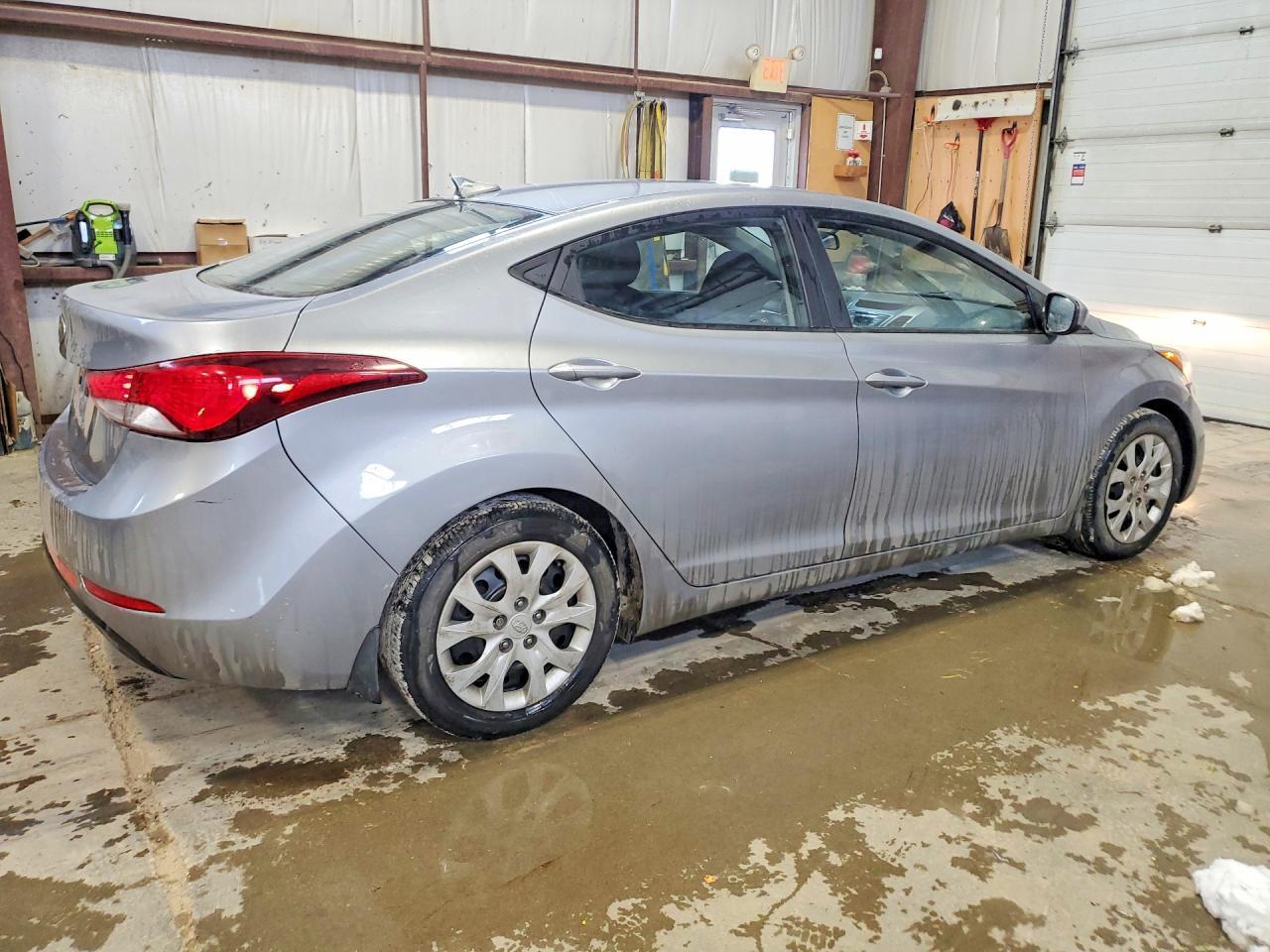2016 Hyundai Elantra Se - Фото 3