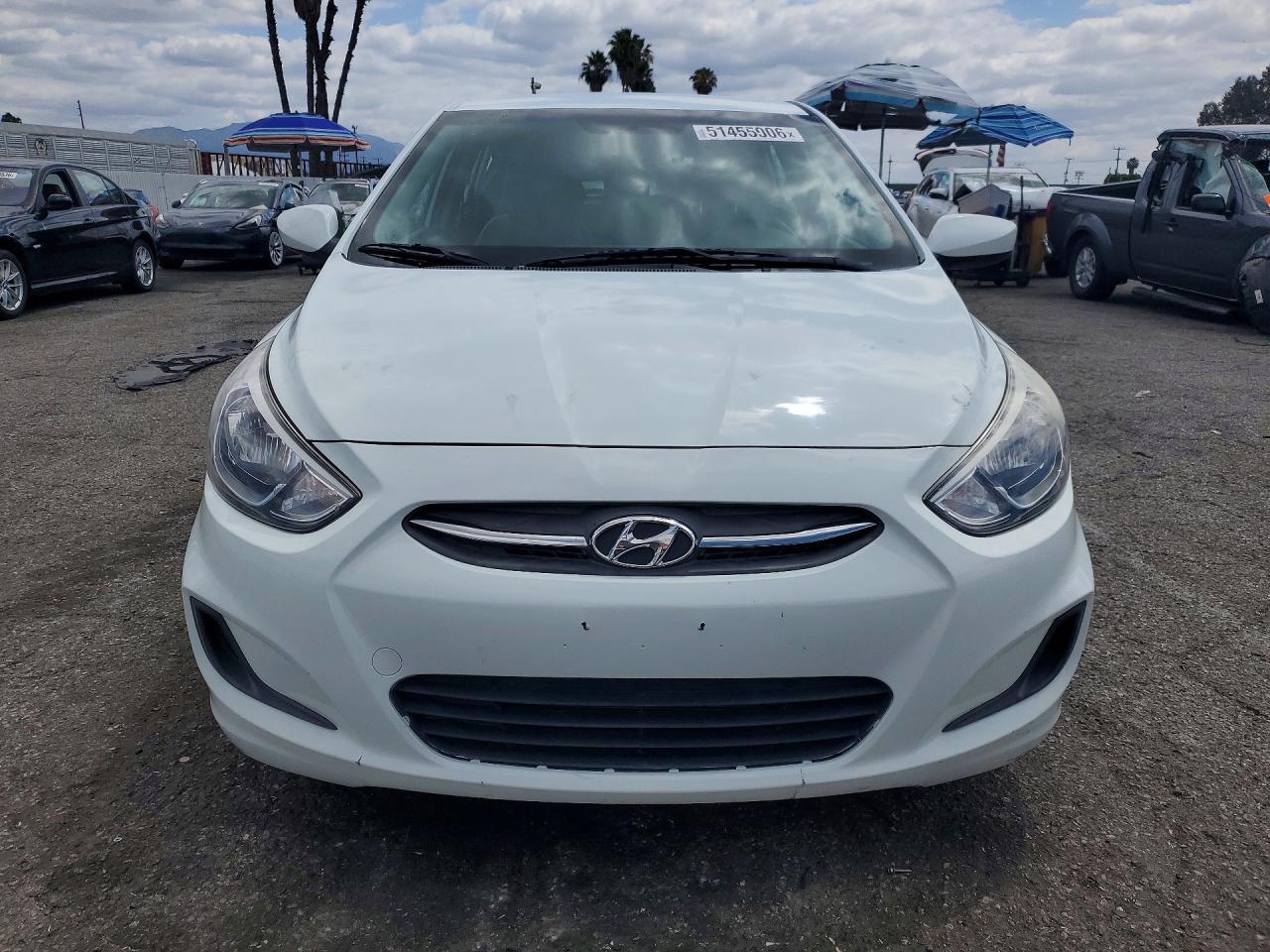 2016 Hyundai Accent Se - Image 5