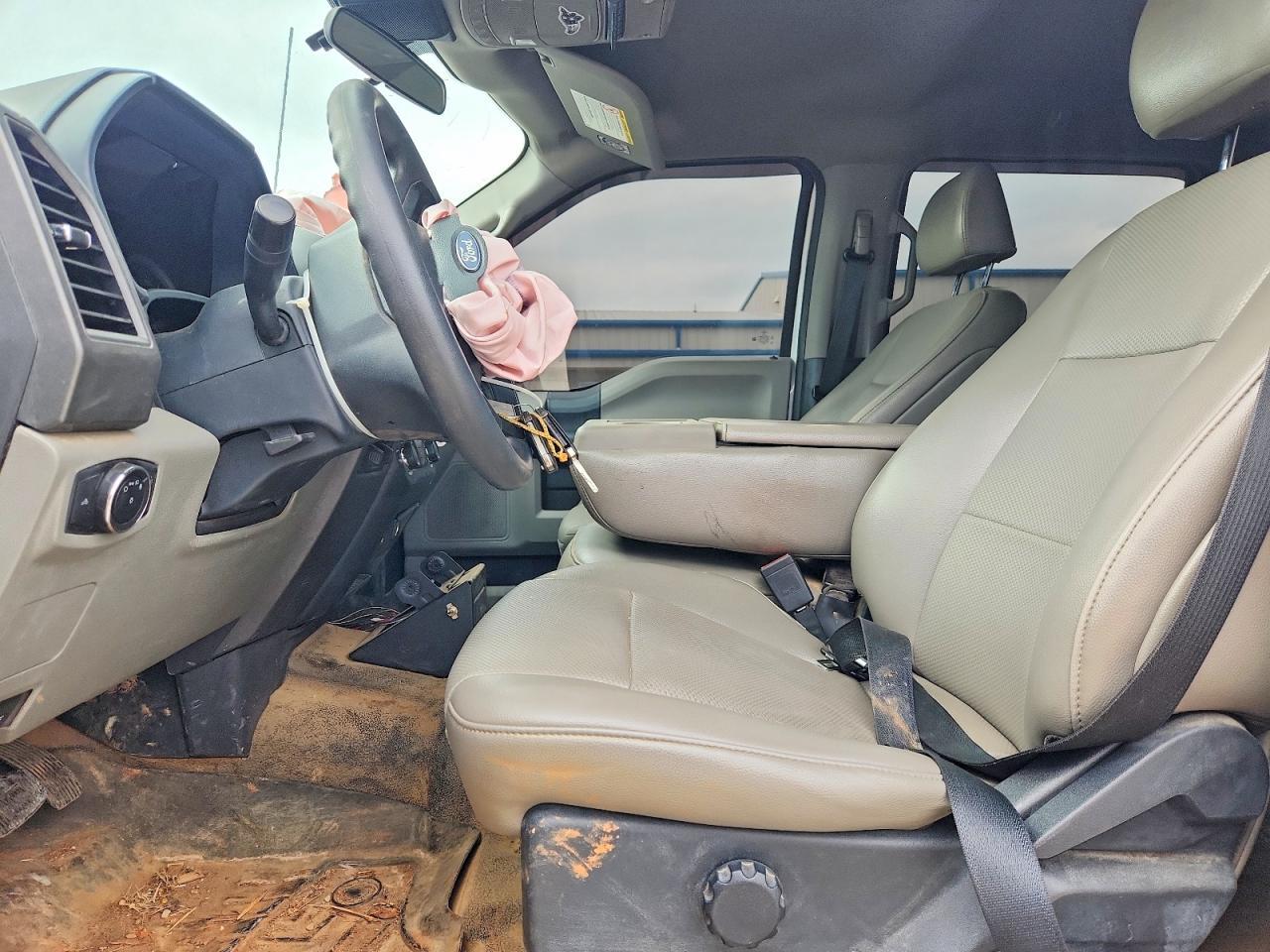 2022 Ford F250 Super Duty - Image 7