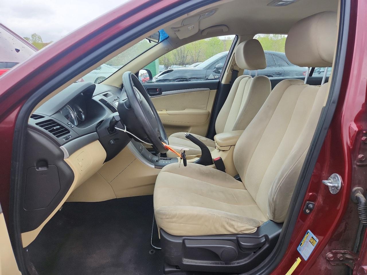 2010 Hyundai Sonata Gls - Image 7