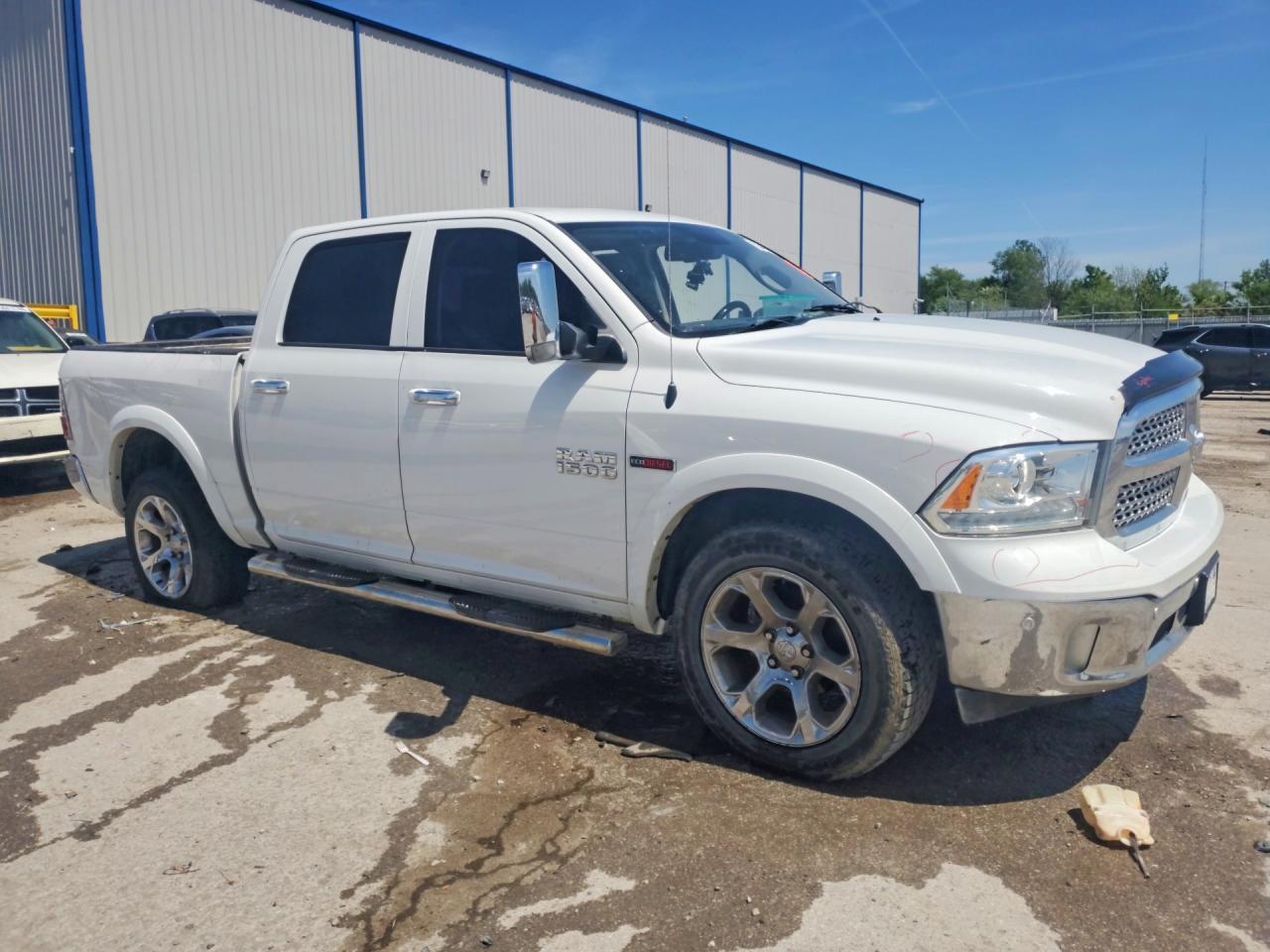 2014 Ram 1500 Laramie - Image 4