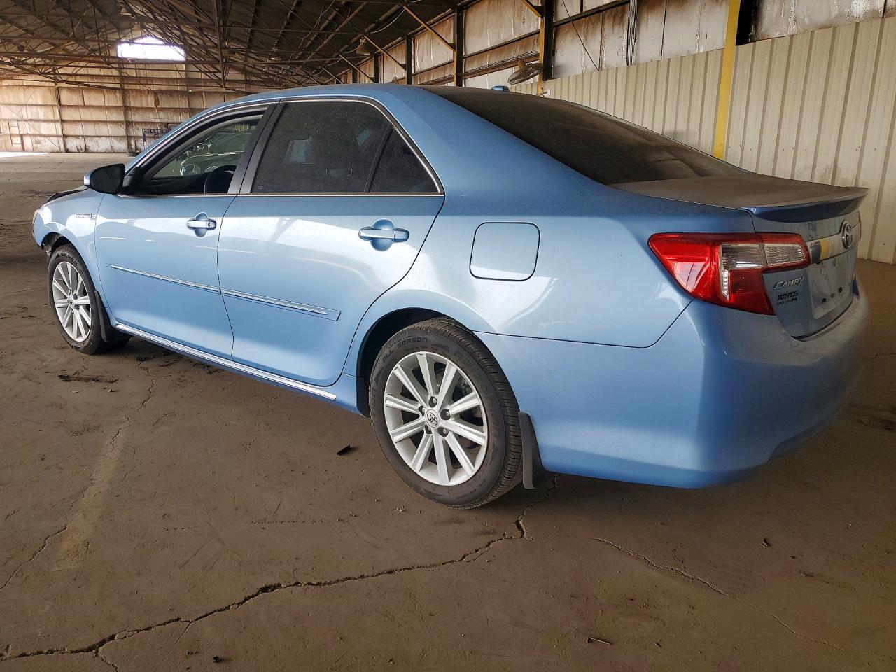 2012 Toyota Camry Hybrid Xle - Фото 2