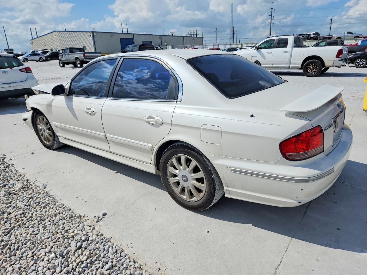 2004 Hyundai Sonata Gls - Фото 2