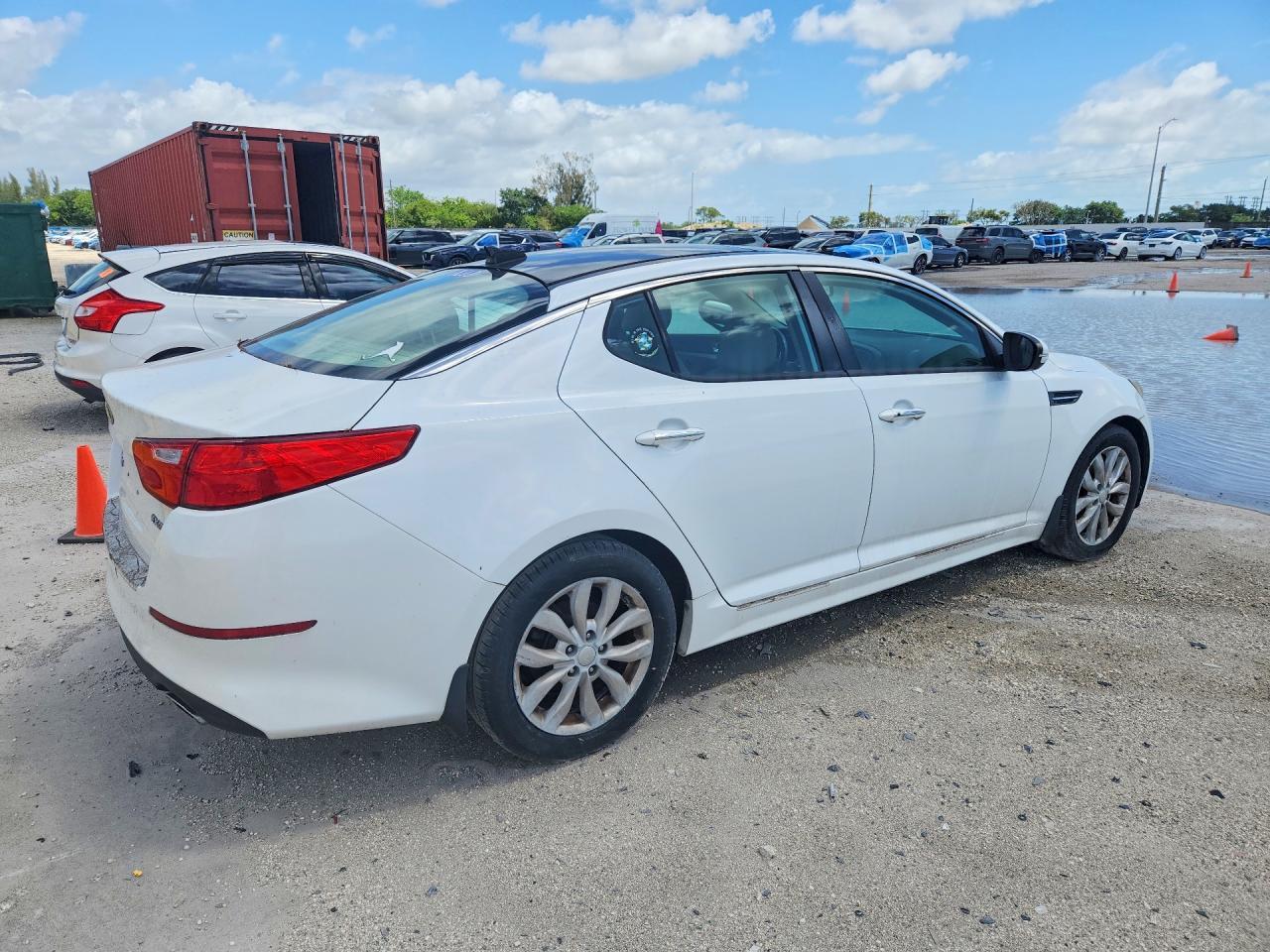 2015 Kia Optima Ex - Image 3