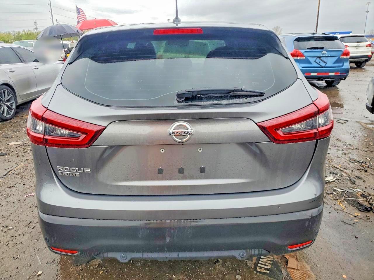 2021 Nissan Rogue Sport S - Image 6