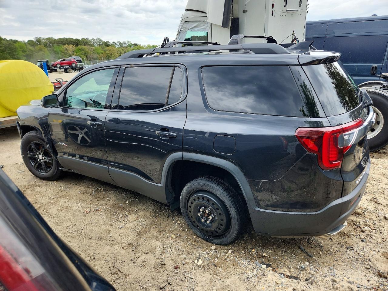 2020 GMC Acadia At4 - Фото 2