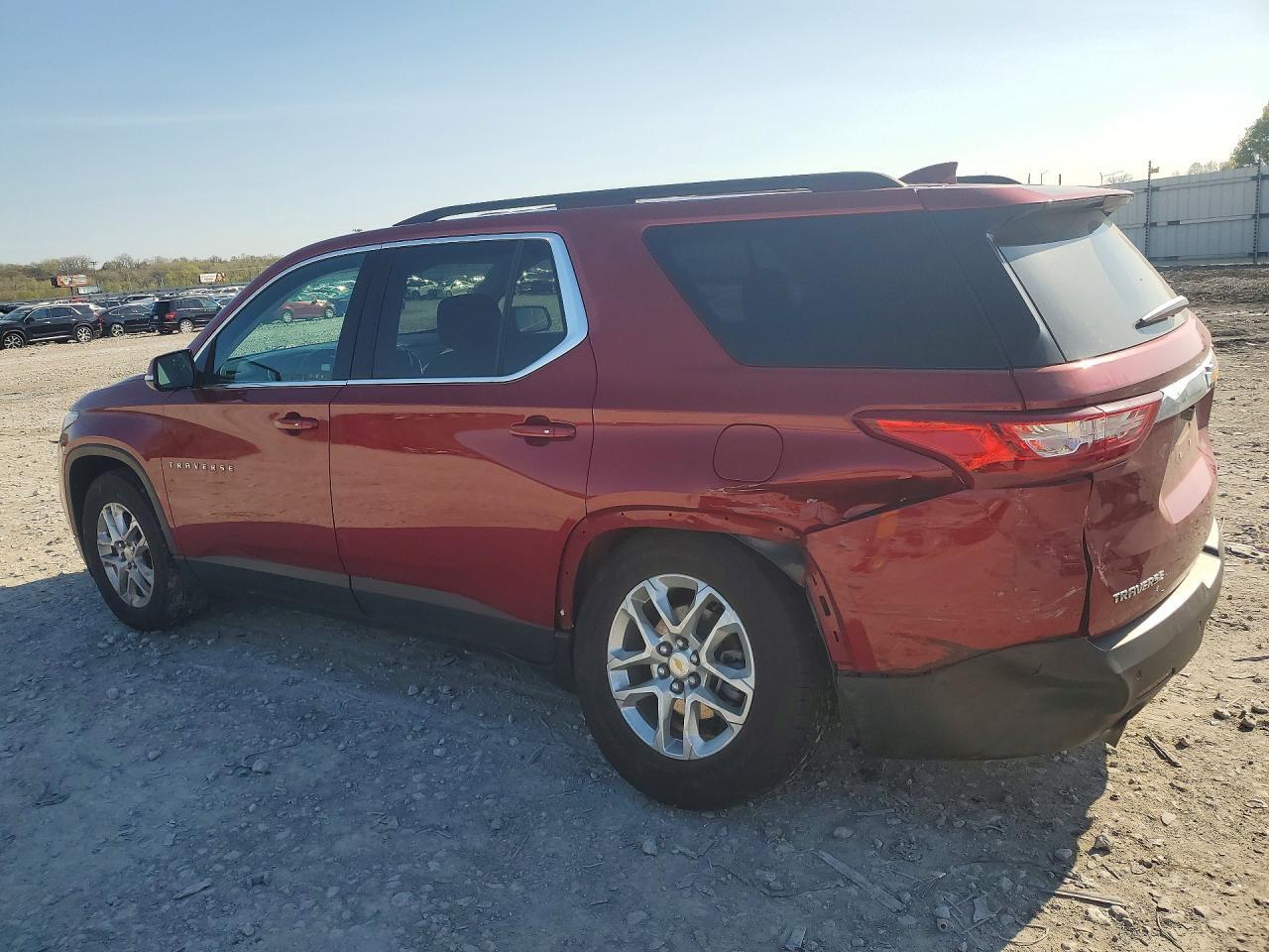2020 Chevrolet Traverse Lt - Image 2
